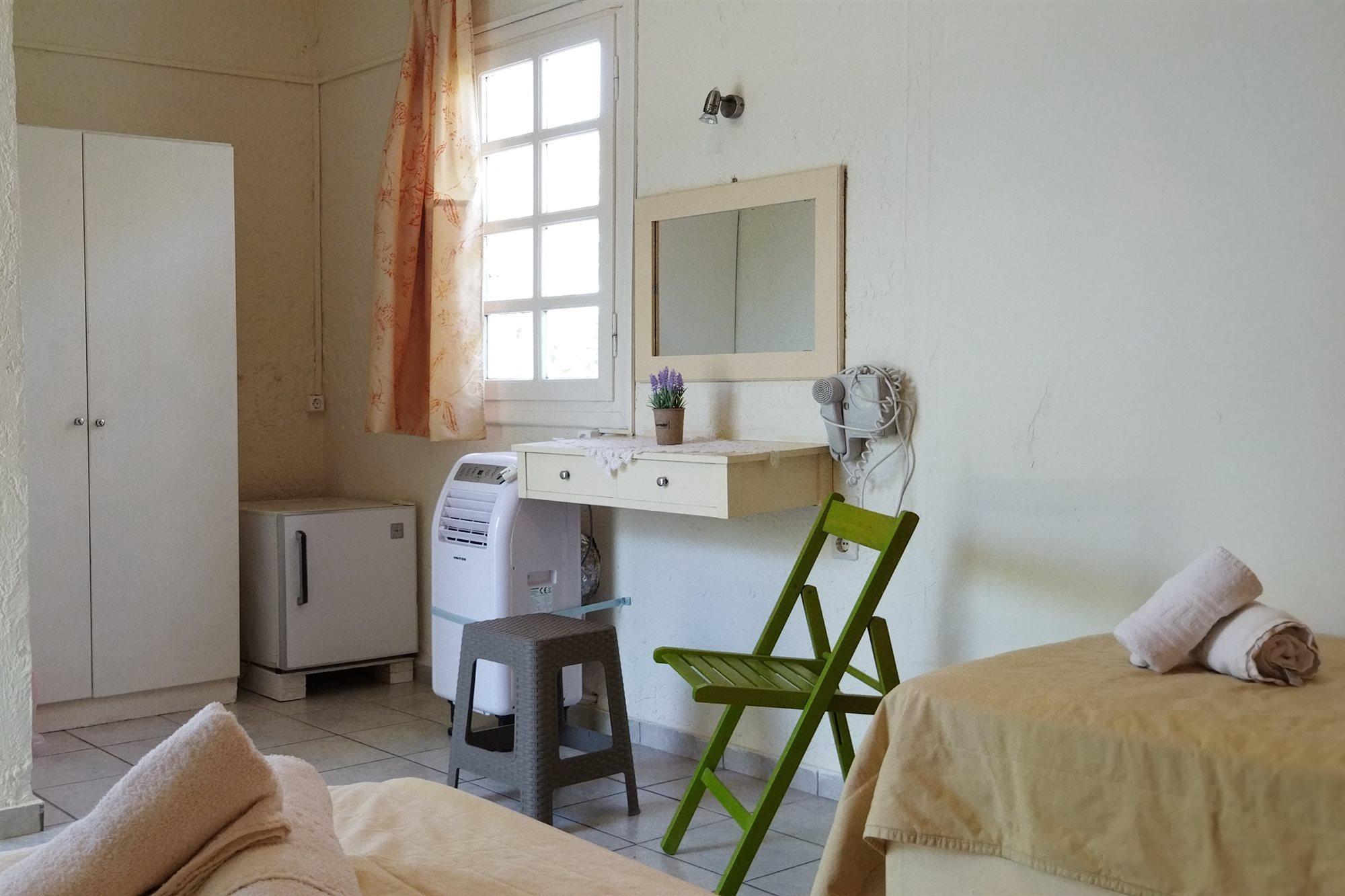 Cleo Rooms 250M From The Beach Malia  Exterior photo